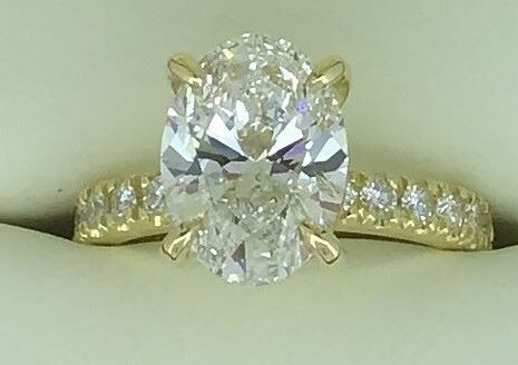 Sensational Oval Diamond Engagement Ring
